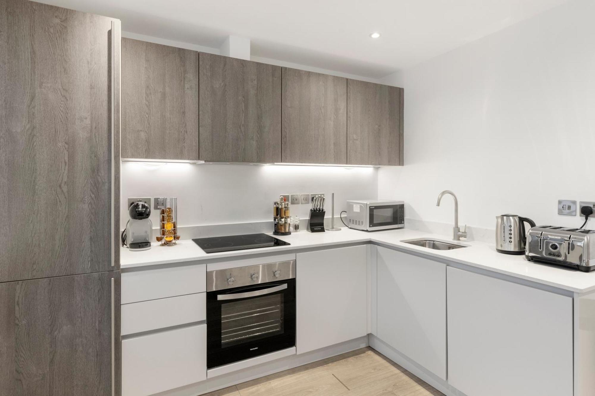 Luxurious 2 Bedroom - Apartment - Central Location 伦敦 外观 照片